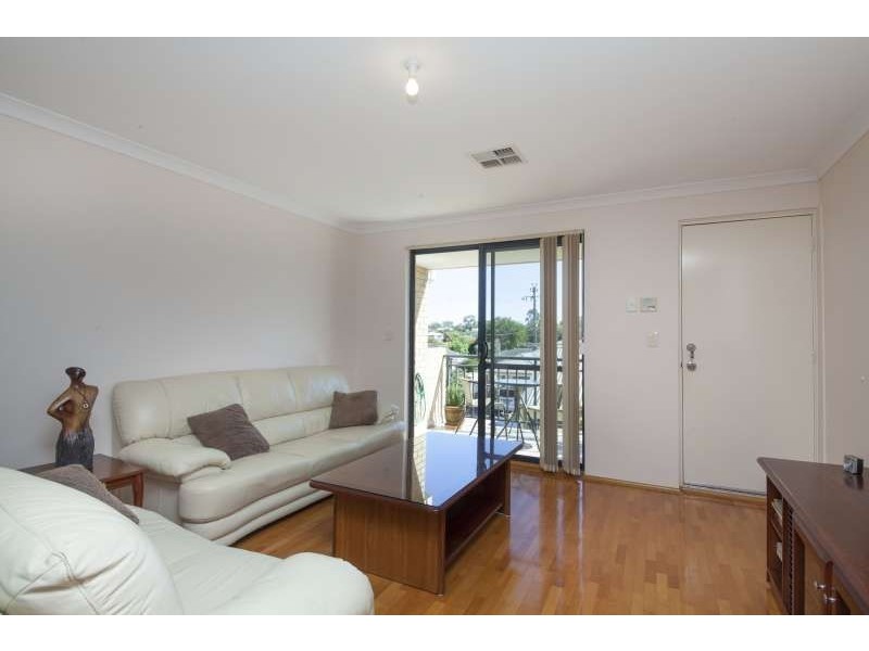 11/89 Forrest Road, Hamilton Hill WA 6163