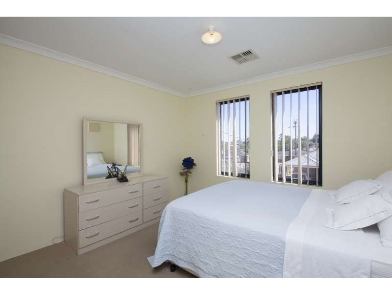 11/89 Forrest Road, Hamilton Hill WA 6163