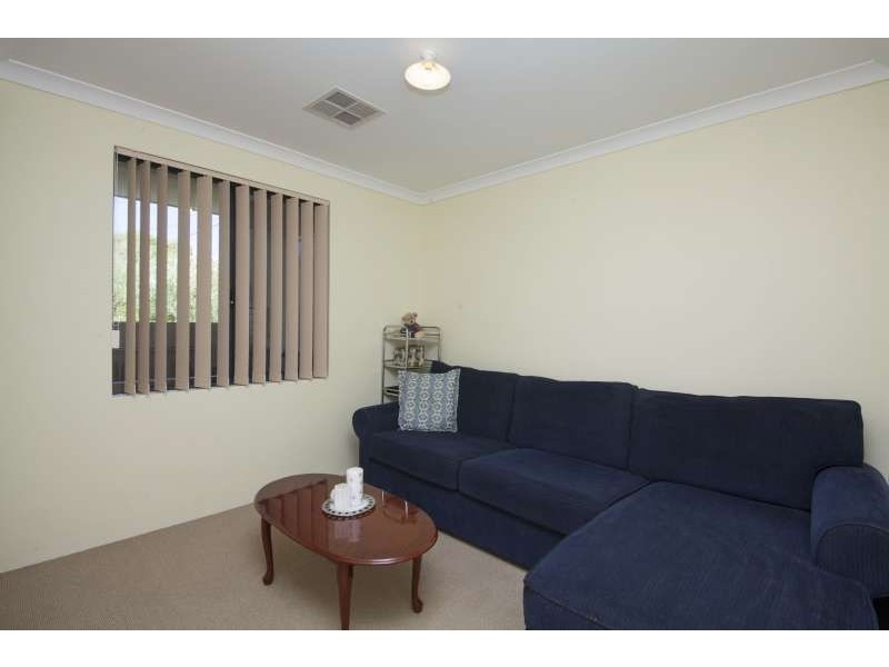 11/89 Forrest Road, Hamilton Hill WA 6163