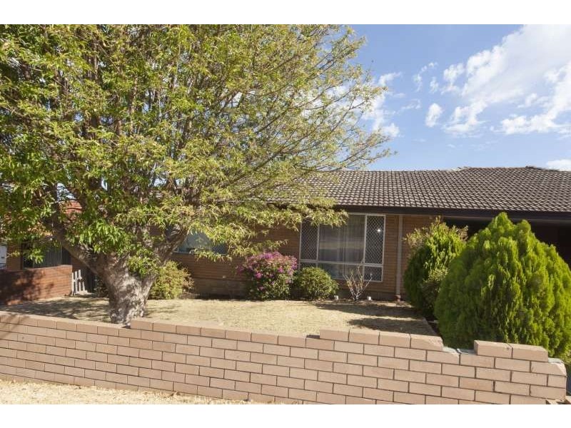 B/8 Glendower Way, Spearwood WA 6163