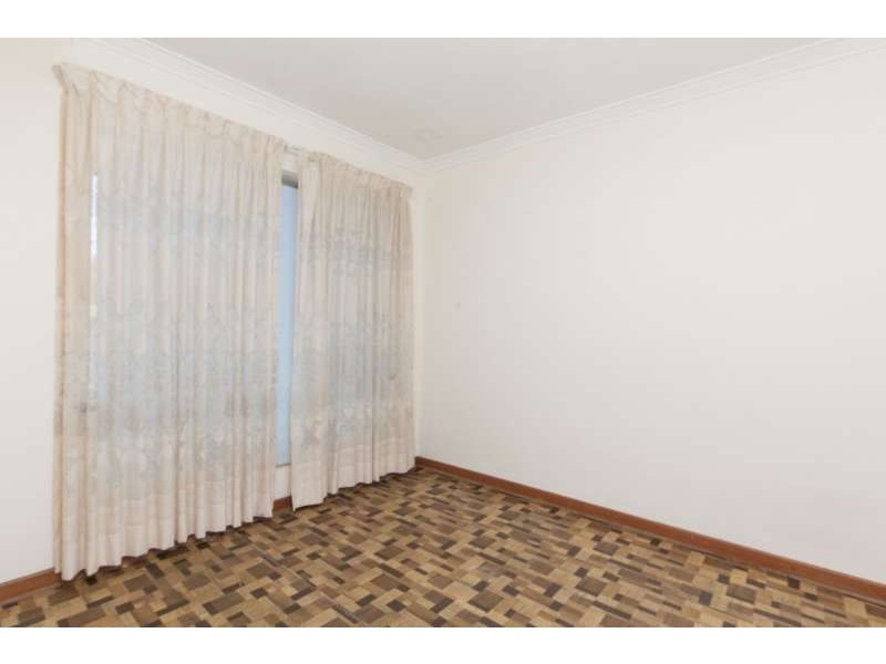 B/8 Glendower Way, Spearwood WA 6163