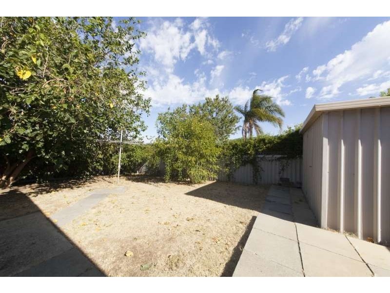 B/8 Glendower Way, Spearwood WA 6163