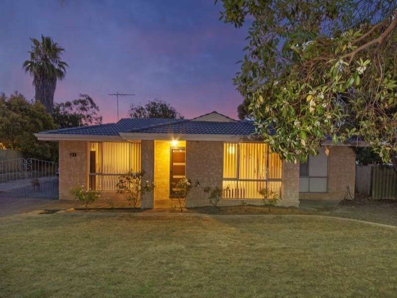 21 Hefron Way, Parmelia WA 6167