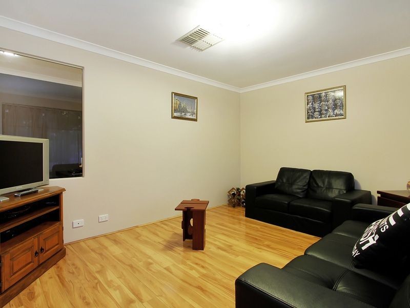 4 Hindmarsh Way, Success WA 6164