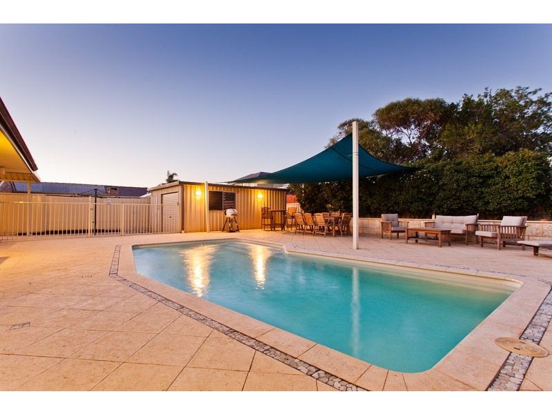 3 Lamb Place, Munster WA 6166