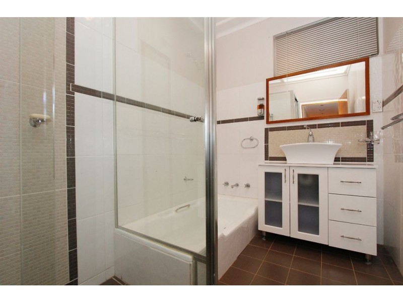 9 Bardolph Road, Spearwood WA 6163