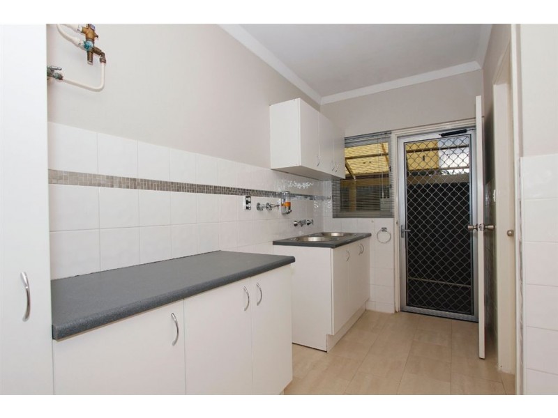9 Bardolph Road, Spearwood WA 6163