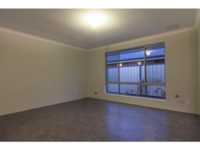 44 John Forrest Circuit, Bertram WA 6167