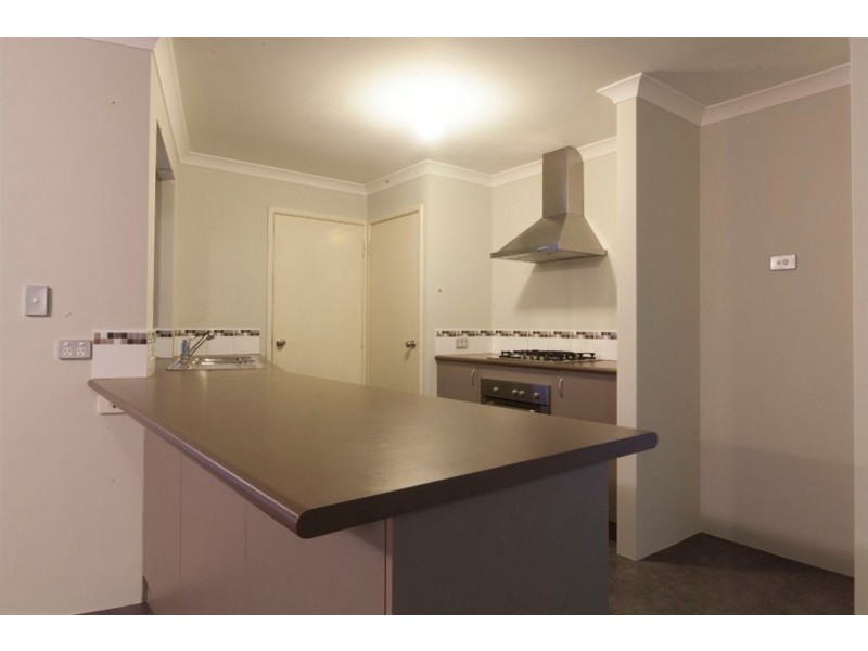44 John Forrest Circuit, Bertram WA 6167
