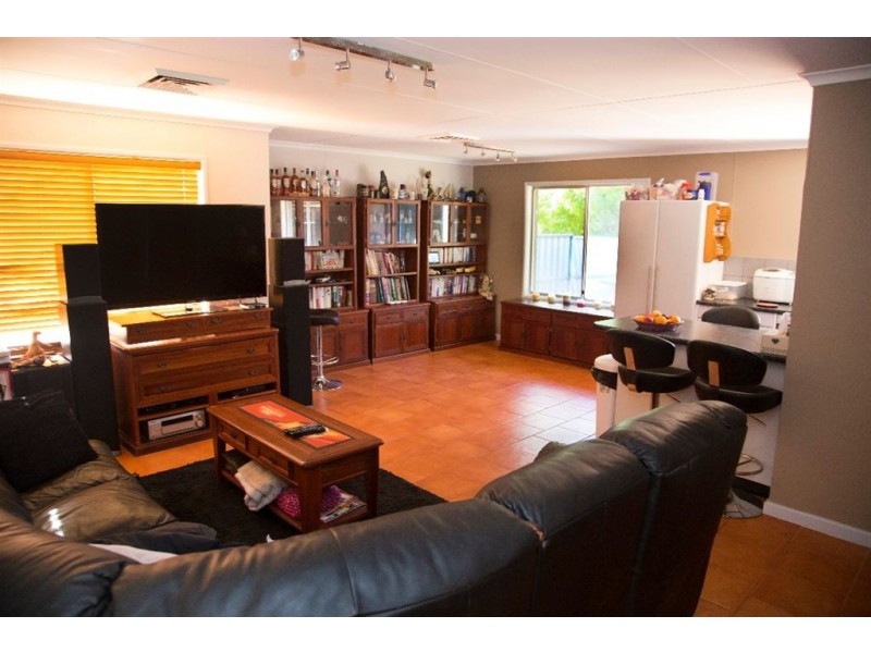 6 Carney Street, Newman WA 6753