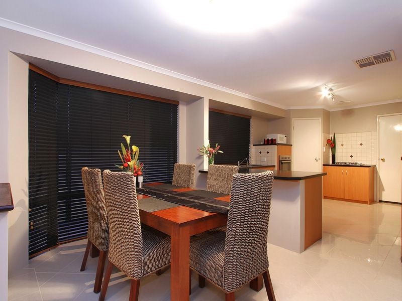 13 Richmond Entrance, Success WA 6164