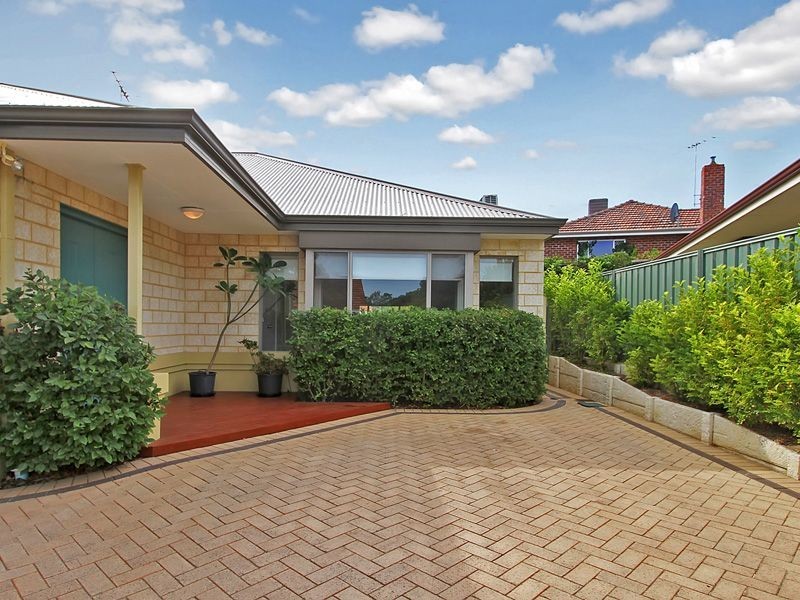 12a Collick Street, Hilton WA 6163