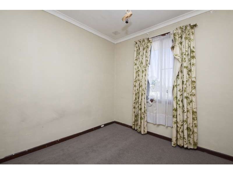 14 England Street, Hamilton Hill WA 6163