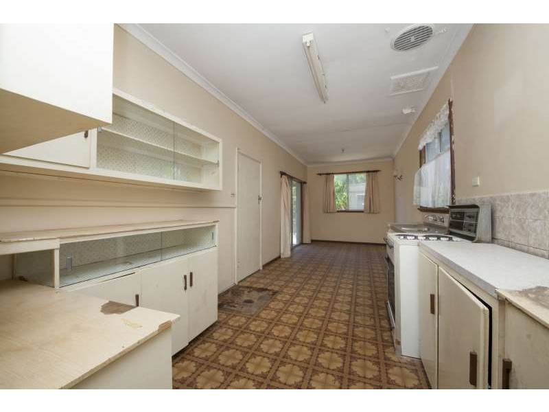 14 England Street, Hamilton Hill WA 6163