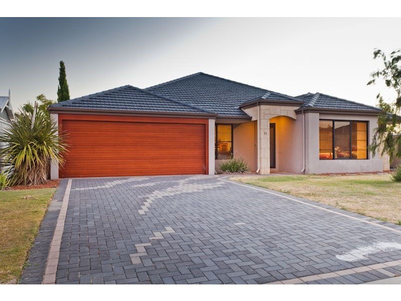 71 Nottely Crescent, Secret Harbour WA 6173