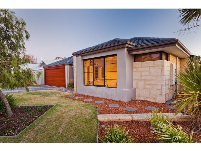 71 Nottely Crescent, Secret Harbour WA 6173