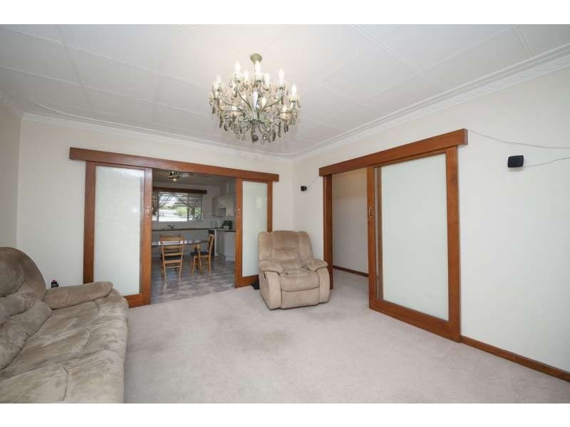 1 Pilgrim Way, Hamilton Hill WA 6163