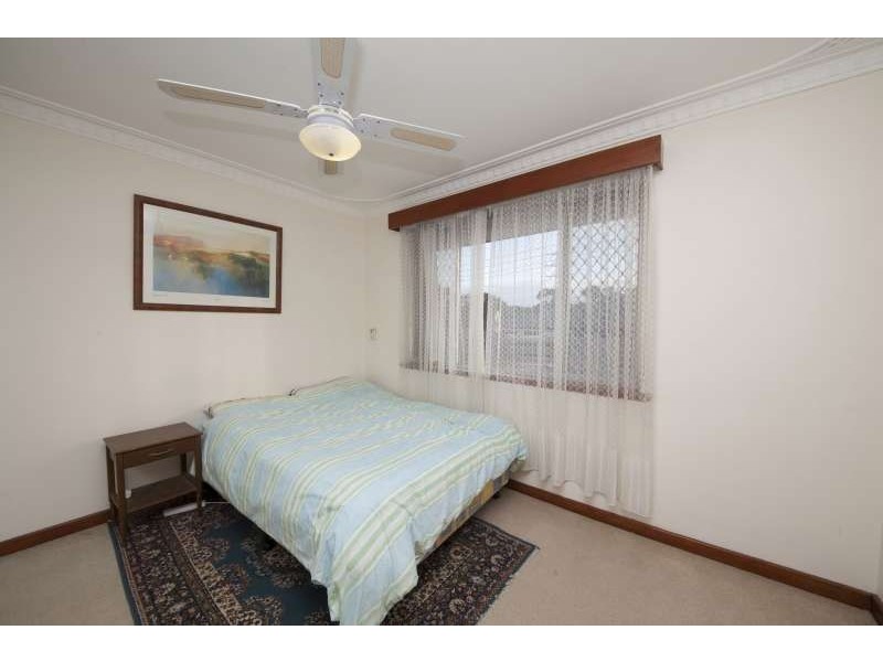 1 Pilgrim Way, Hamilton Hill WA 6163