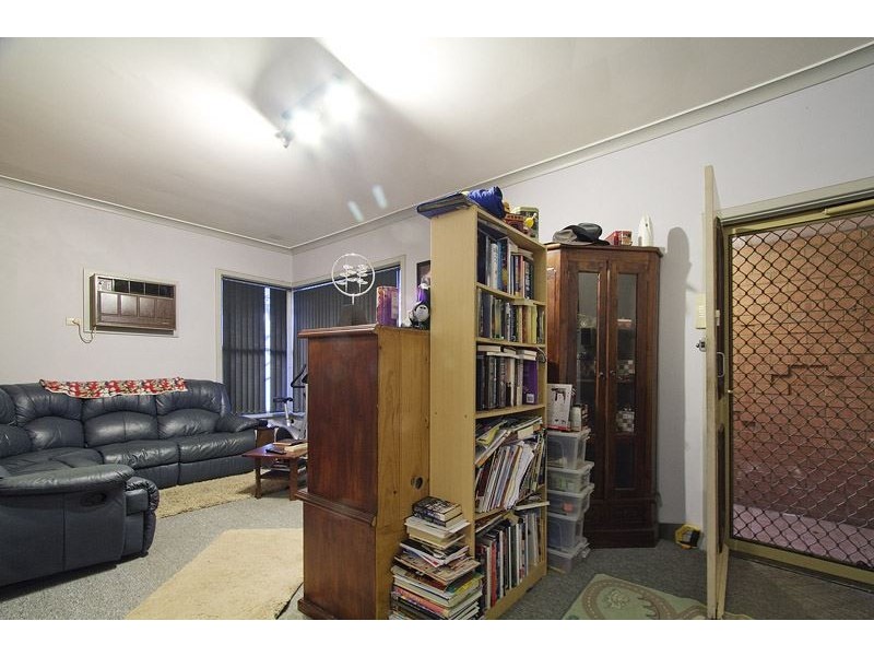 9 Harlow Road, Calista WA 6167