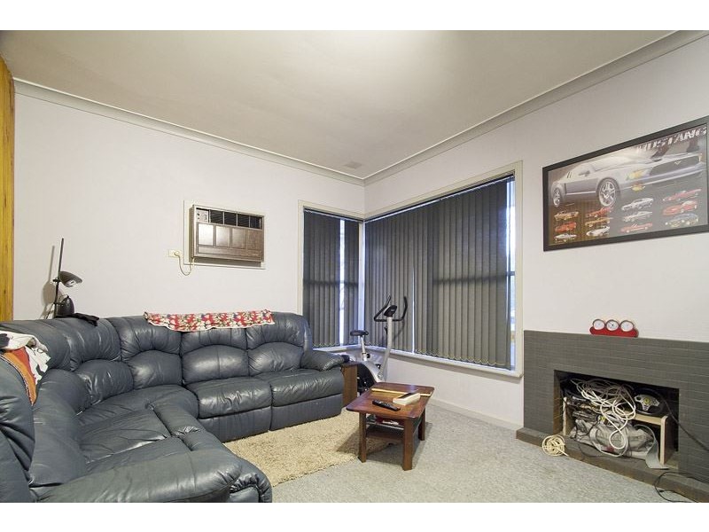 9 Harlow Road, Calista WA 6167