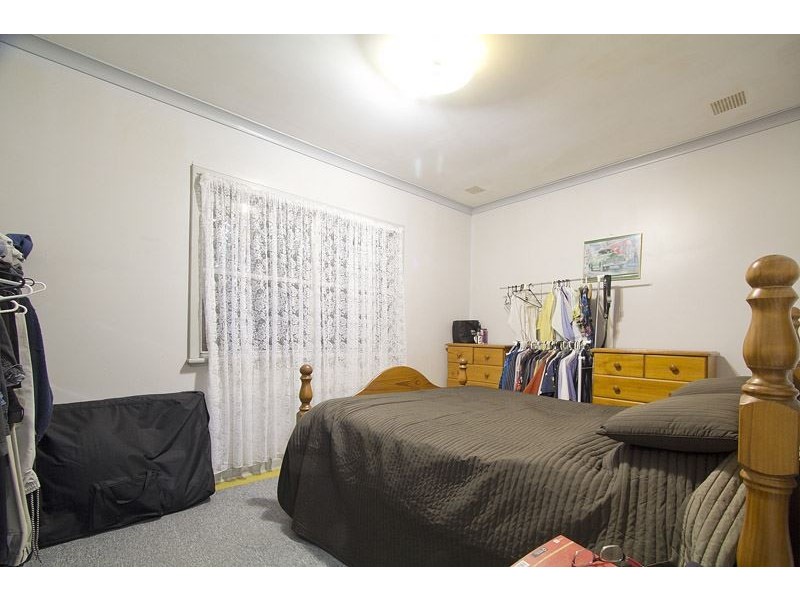 9 Harlow Road, Calista WA 6167