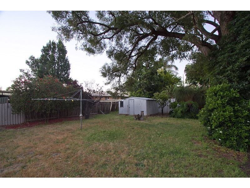 9 Harlow Road, Calista WA 6167