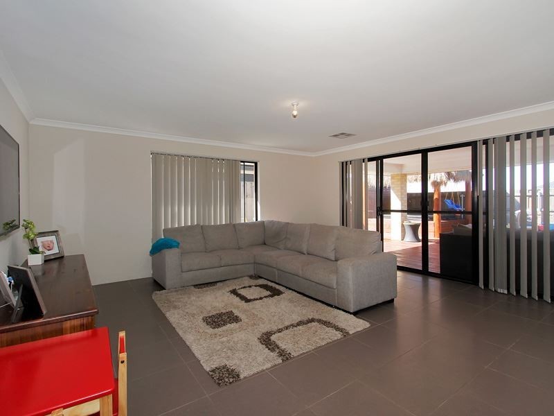 42 Sunstone Drive, Wellard WA 6170