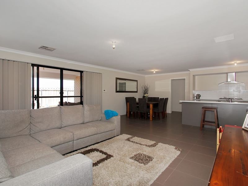 42 Sunstone Drive, Wellard WA 6170