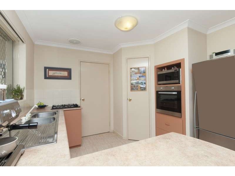 1/1 Azolla Court, Coogee WA 6166