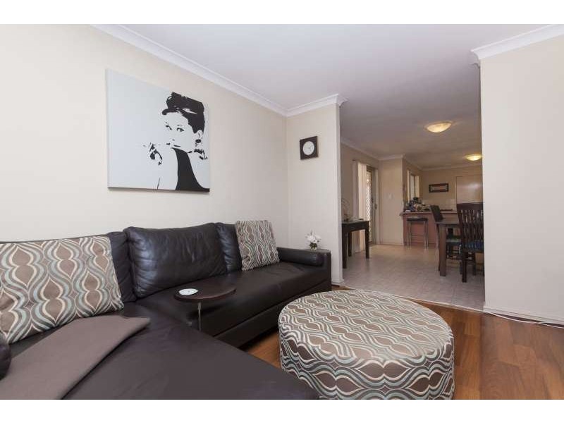 1/1 Azolla Court, Coogee WA 6166