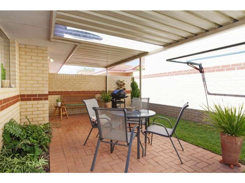 1/1 Azolla Court, Coogee WA 6166