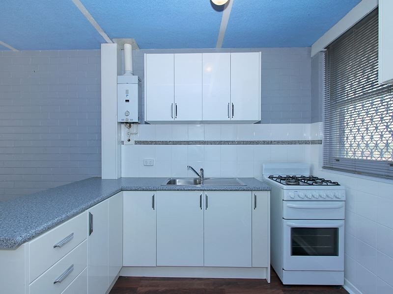 27/221 Clontarf Road, Hamilton Hill WA 6163