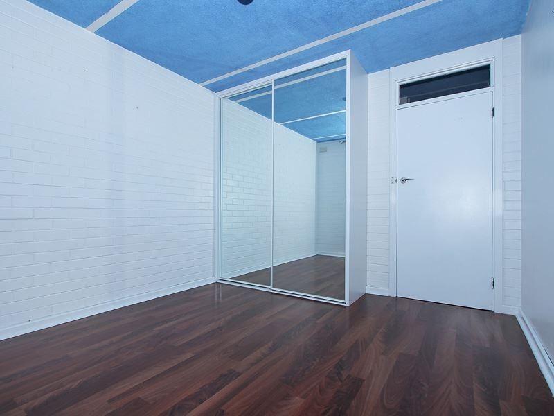 27/221 Clontarf Road, Hamilton Hill WA 6163