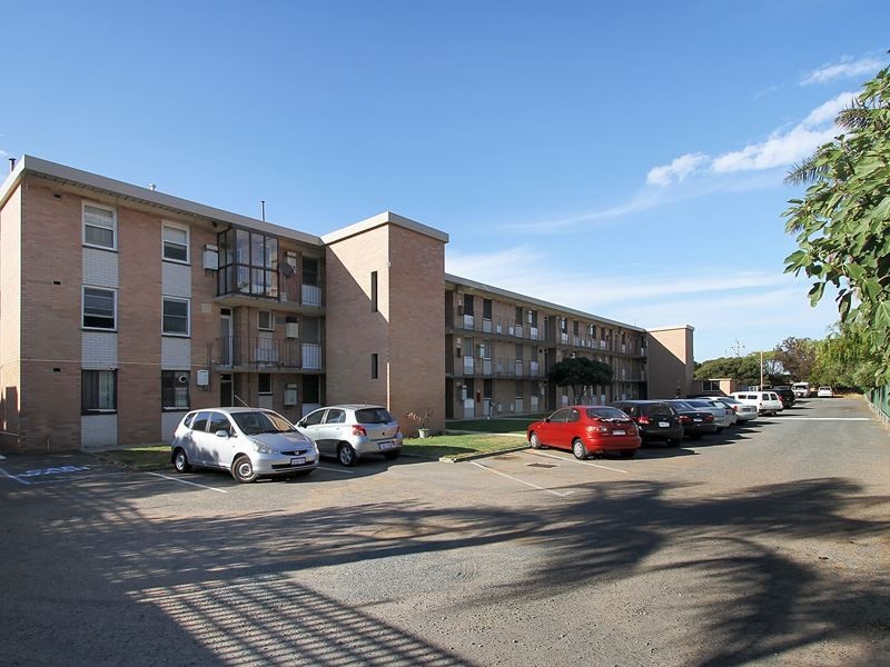 27/221 Clontarf Road, Hamilton Hill WA 6163