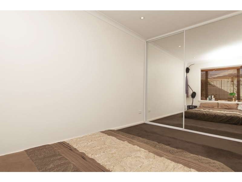 6/2 Lear Place, Coolbellup WA 6163