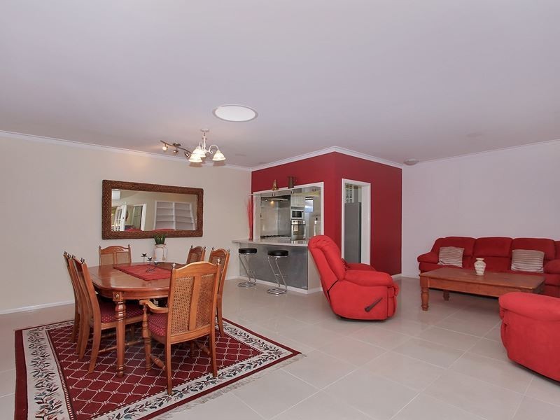 2 Peter Street, Shoalwater WA 6169