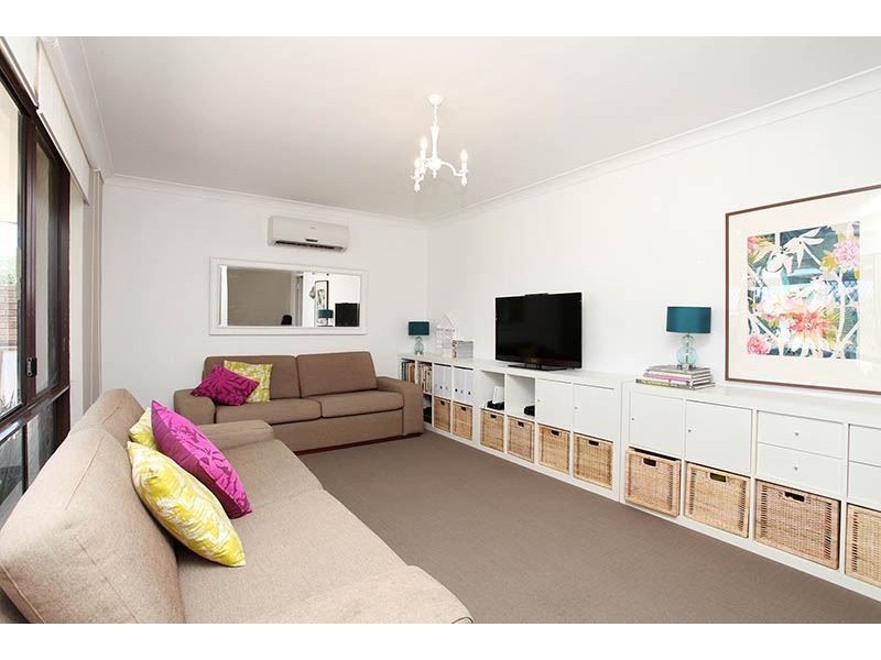 21B Candlebark Place, South Lake WA 6164