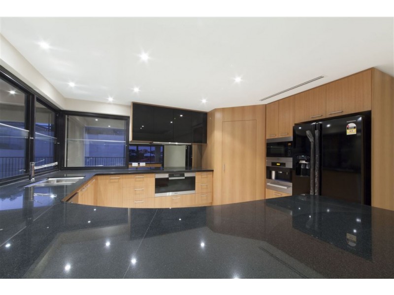 5 Sumich Gardens, Coogee WA 6166