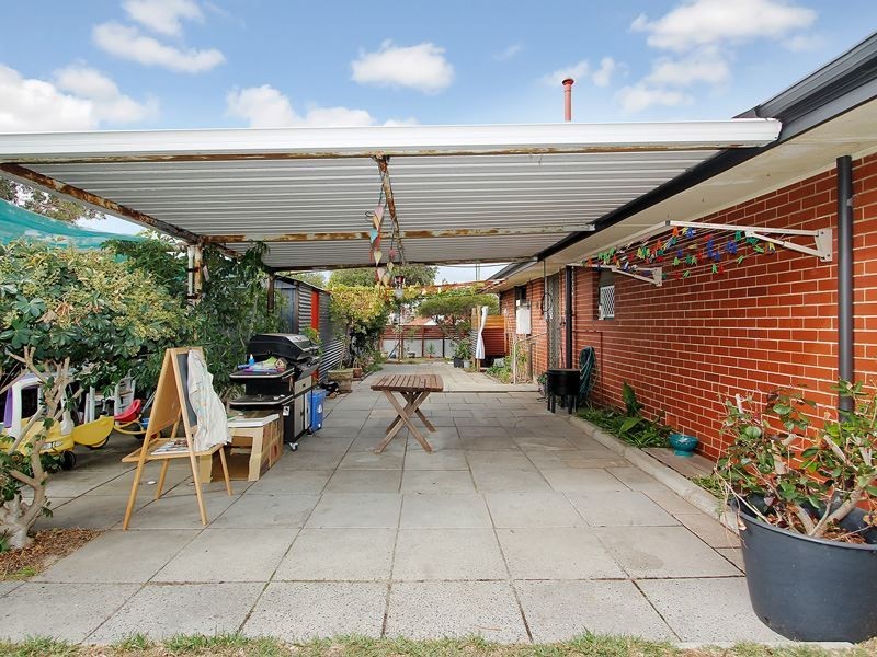 10 Emilia Street, Coolbellup WA 6163