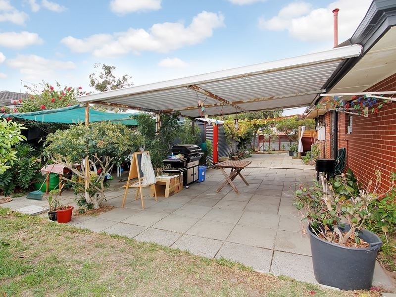 10 Emilia Street, Coolbellup WA 6163