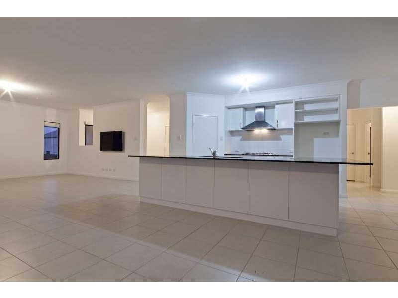 25 Panarea Crest, Yangebup WA 6164