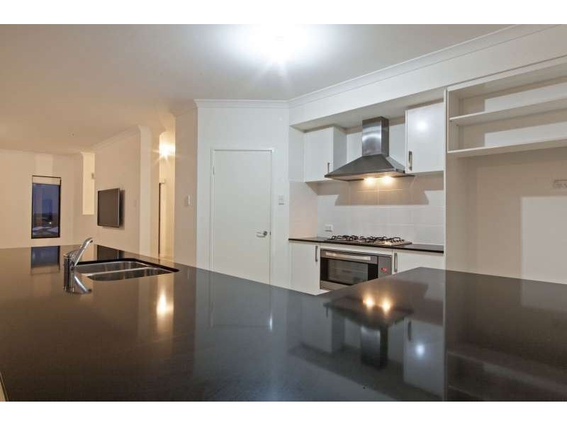 25 Panarea Crest, Yangebup WA 6164