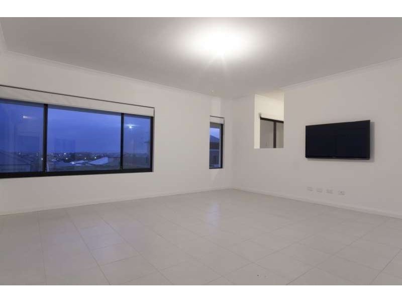 25 Panarea Crest, Yangebup WA 6164