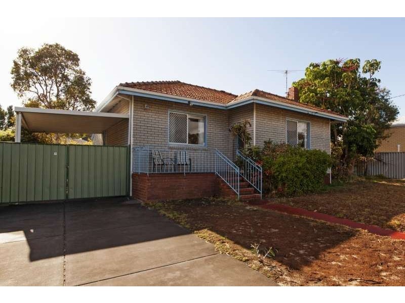 1 Sumpton Street, Hilton WA 6163