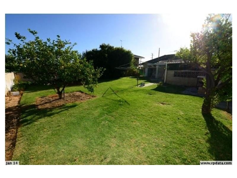 20 Hamilton Road, Hamilton Hill WA 6163