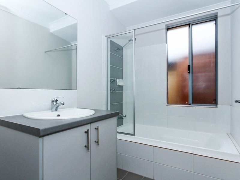 141 Price Parkway, Bertram WA 6167