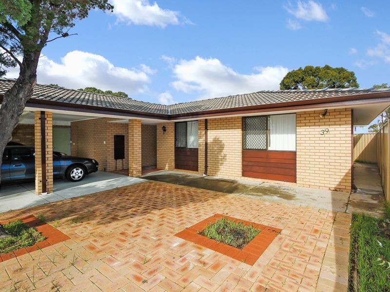 39 Erpingham Road, Hamilton Hill WA 6163