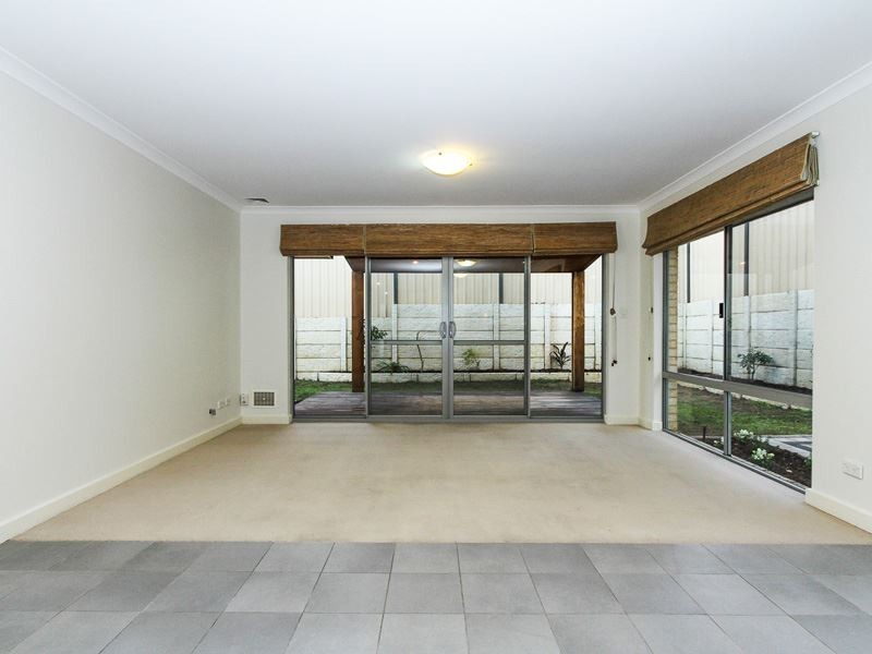 7/10 Rinaldo Place, Coolbellup WA 6163