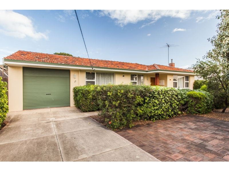 17 Scales Way, Spearwood WA 6163