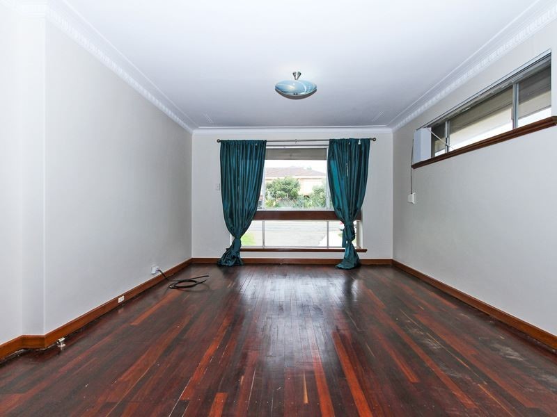 120 Clontarf Road, Hamilton Hill WA 6163